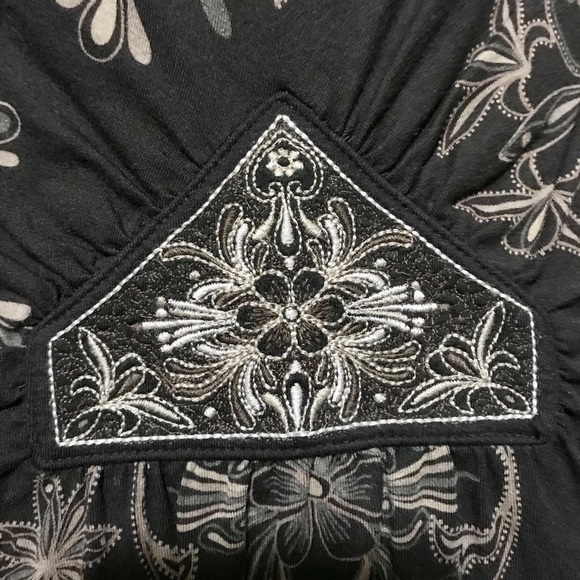 Ann Taylor Pretty V Neck Top 3/4 Length Sleeves - Picture 4 of 7